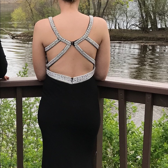 prom dress size 2-4 $200 - Picture 2 of 2